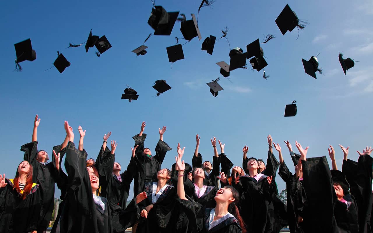 graduated students celebration