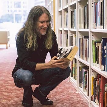 Anthony Metivier with a book feature image for how to memorize things fast